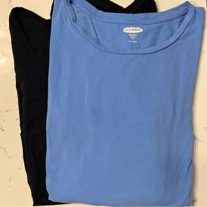 2 Long-Sleeve Fitted Maternity T-Shirts